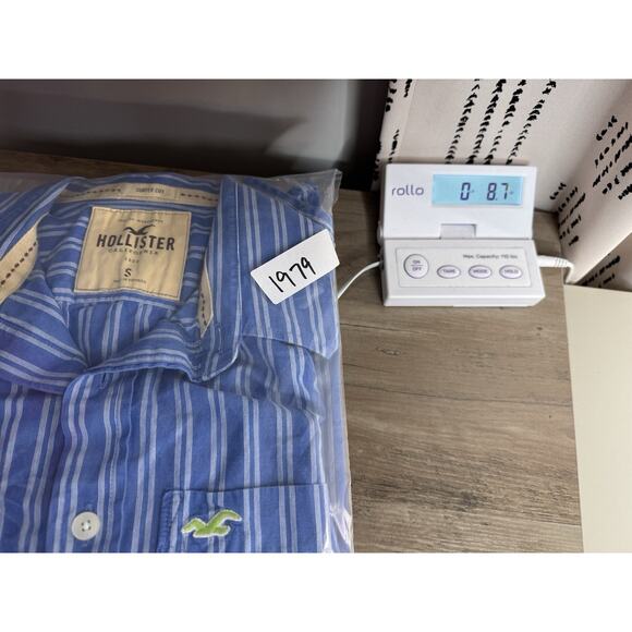 Hollister Men’s Surfer Cut Long Sleeve Striped Shirt S Button Front Y2K Beachy - Picture 10 of 10